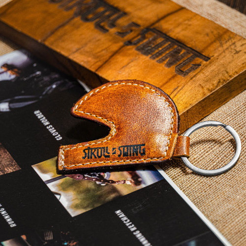 Helmet Keychain Camel Brown